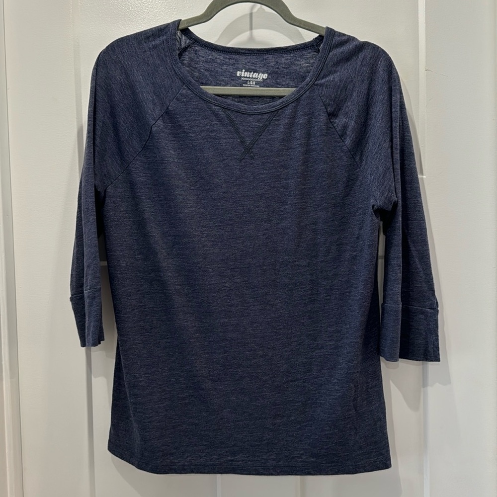 Old Navy Vintage Size Large Color Blue 3 Quarter Sleeves